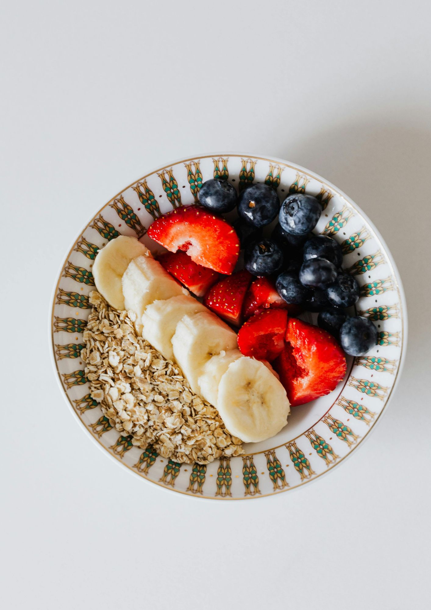 Zbilansowane śniadanie a stabilna glikemia – poradnik dla osób z PCOS i insulinoopornością